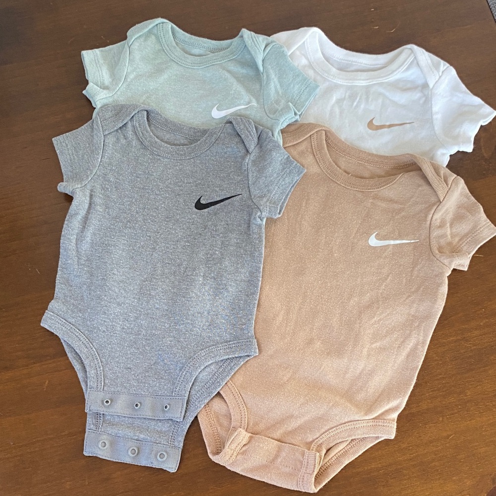 Nike Infant Bodysuit Set - Gray, Tan, White, Green